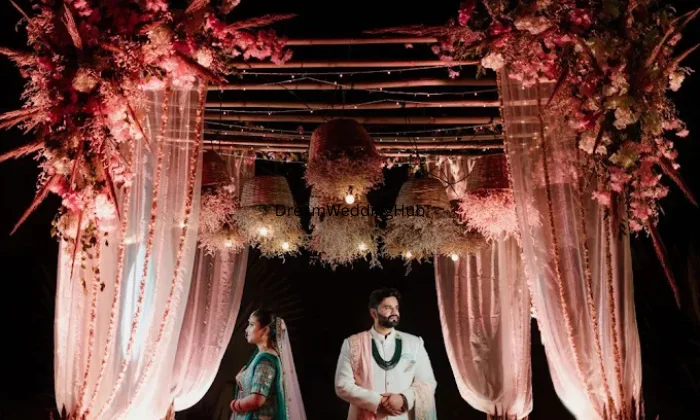 THE BEST FABLES  TUSHAR BATRA